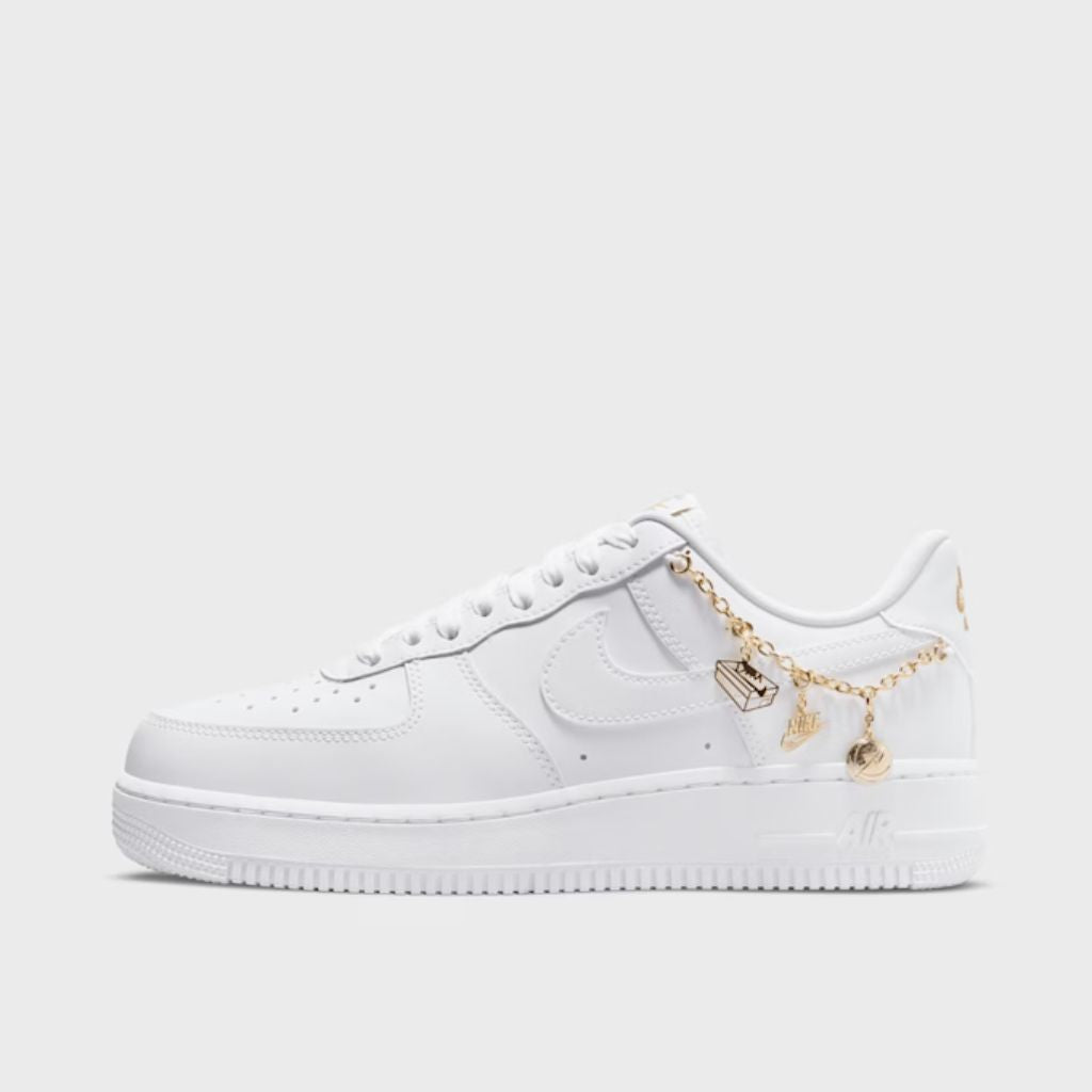 Nike Air Force 1 Low LX Bianco con catena DD1525 100