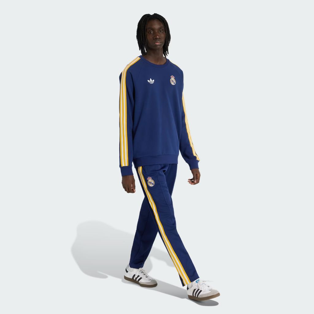 Felpa Adidas Originals Real Madrid blu navy con bande gialle sulle maniche