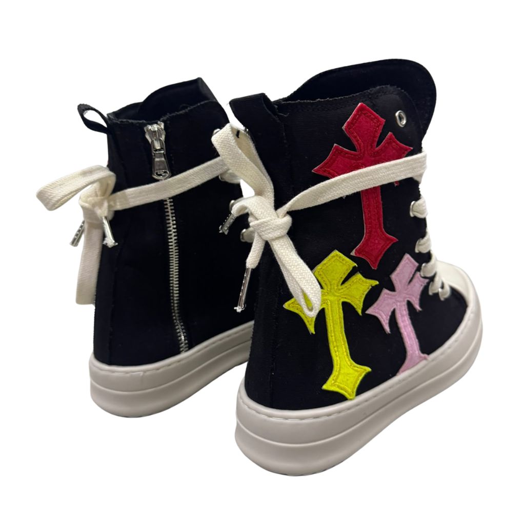 Sneaker alta Censored Croix Patch nera con suola platform panna