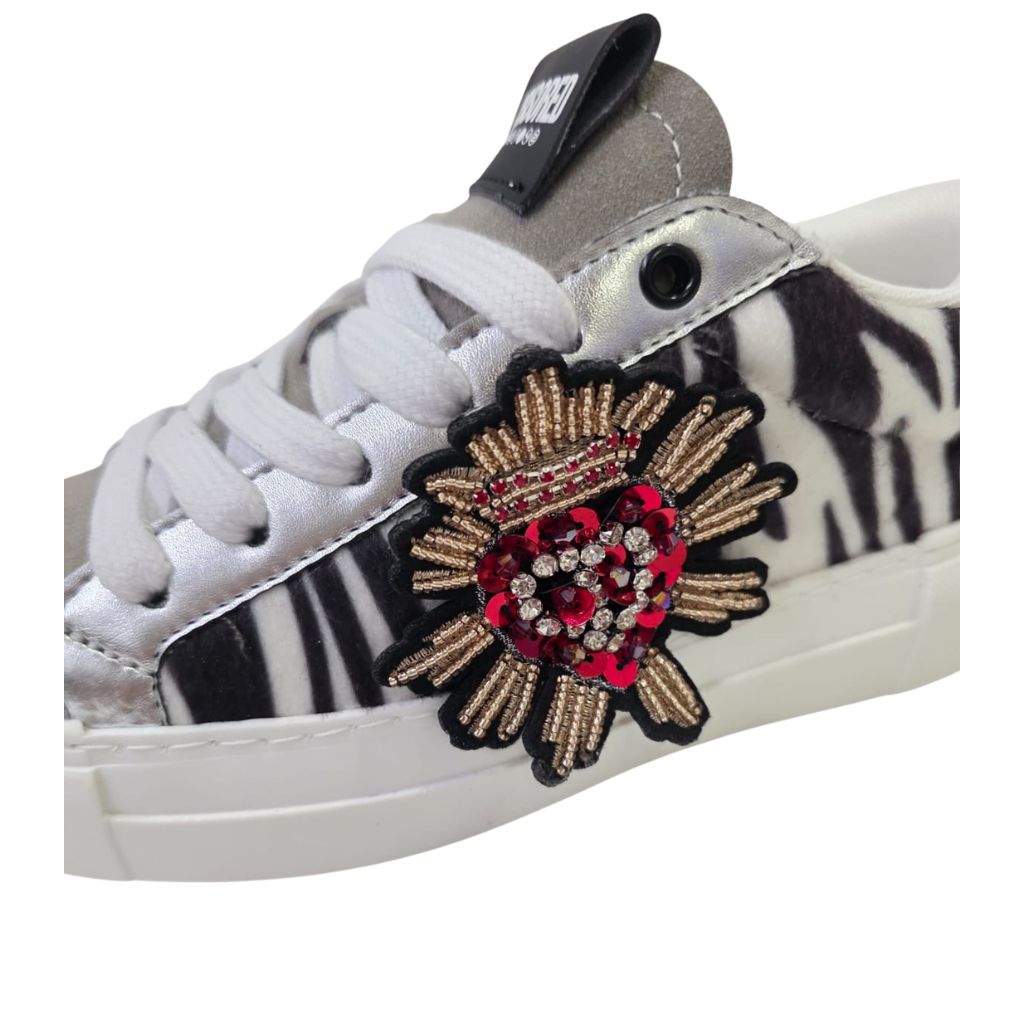 Sneaker Sacred zebrata con ricamo sacro cuore gioiello