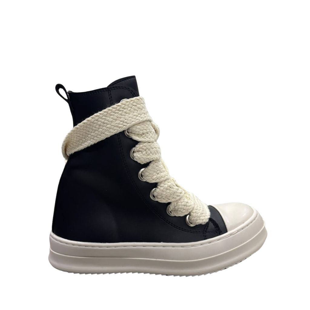 Sneakers alte unisex Censored Star 2.0 in ecopelle nera con spessi lacci oversize