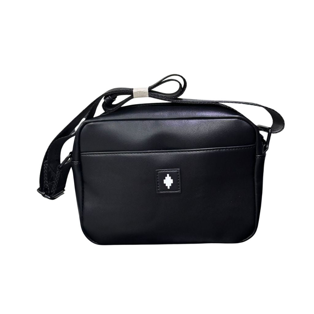 Borsello tracolla uomo County of Milan nero ecopelle liscia logo bianco tasca retro chiappa tracolla regolabile