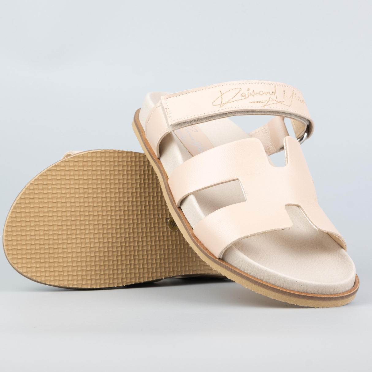 Raimond Miami Carle Nude