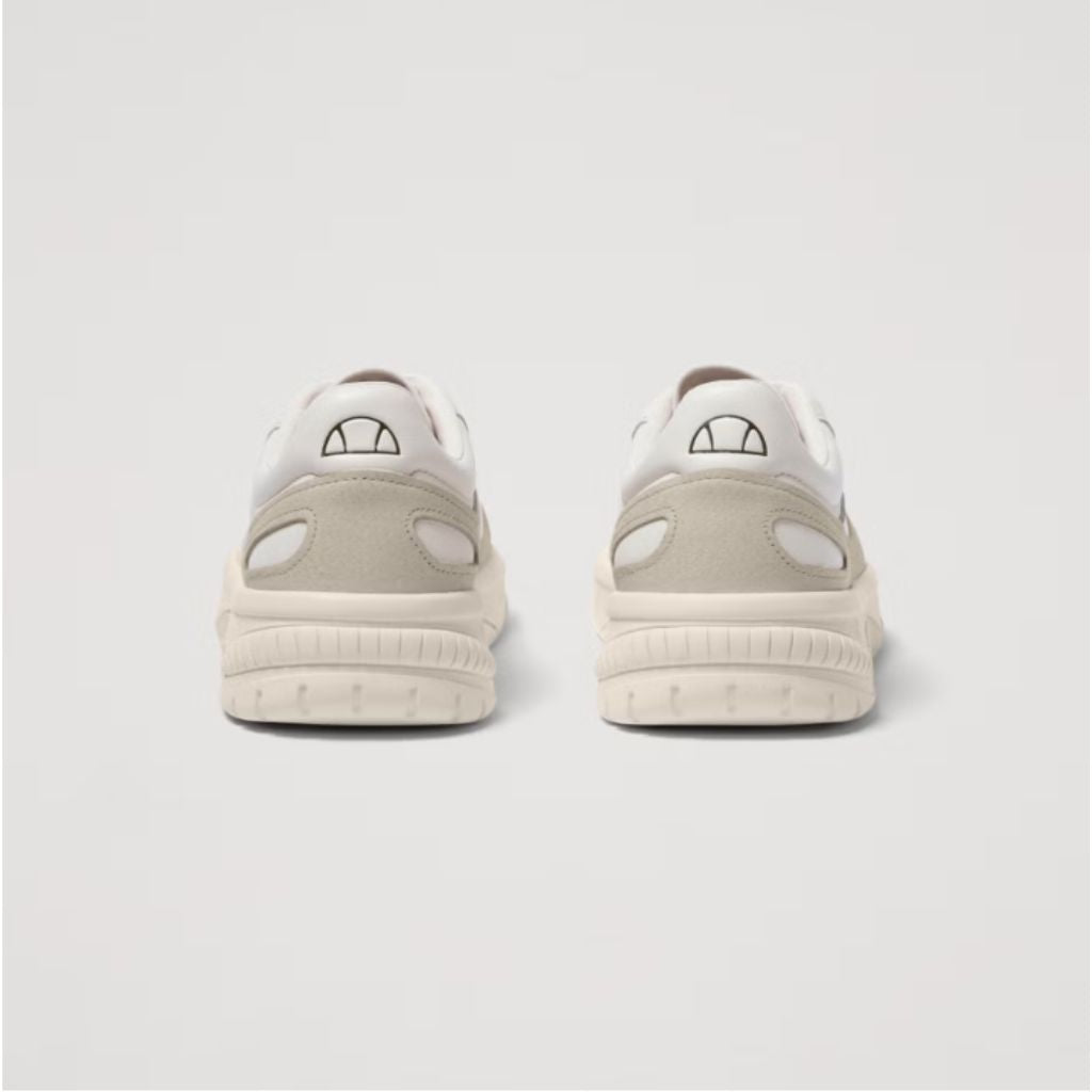 Sneakers unisex Ellesse LS914 in pelle e suede color beige con lacci coordinati e logo Ellesse sulla linguetta