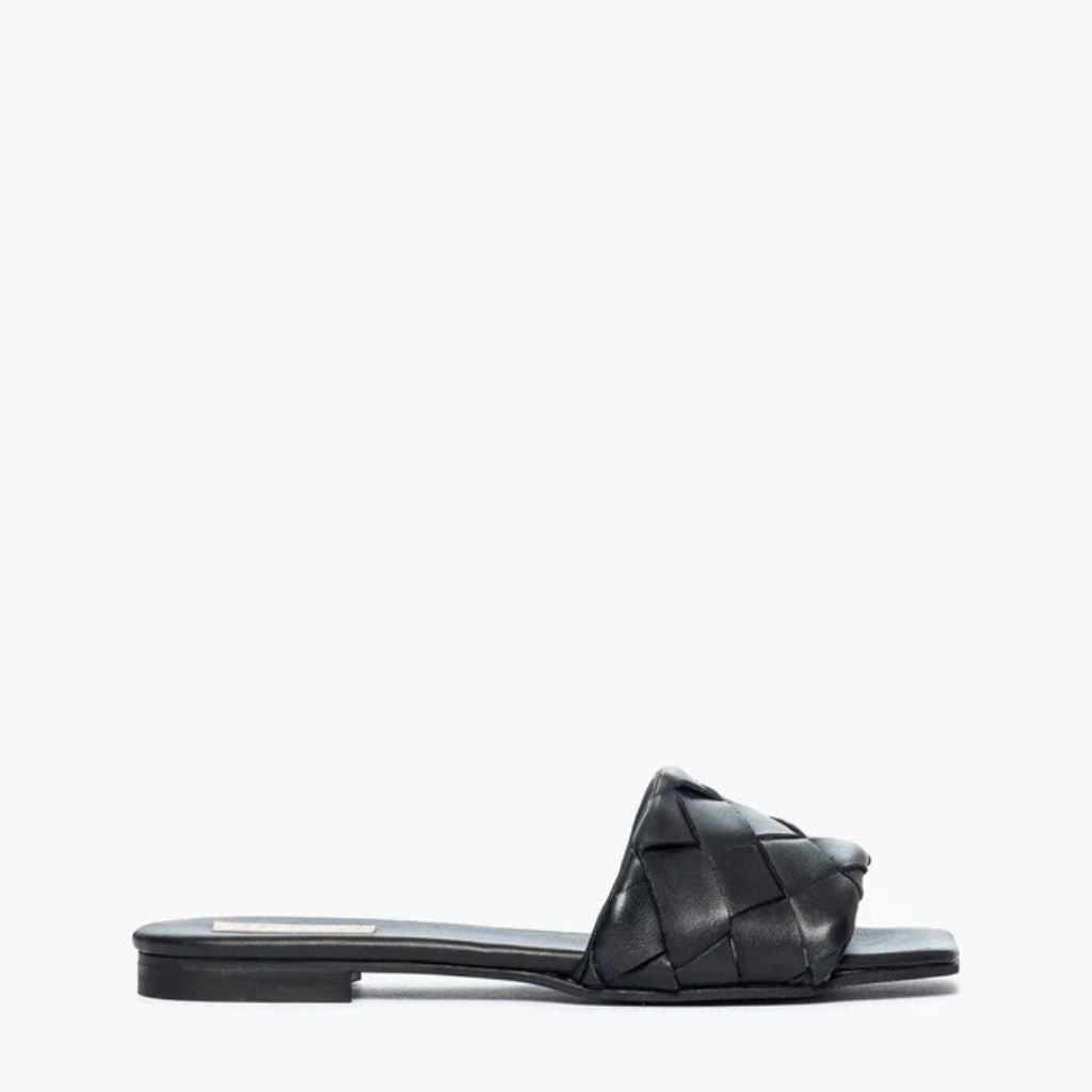 Ciabatta piatta da donna Gagliotta in pelle nera con fascia intrecciata