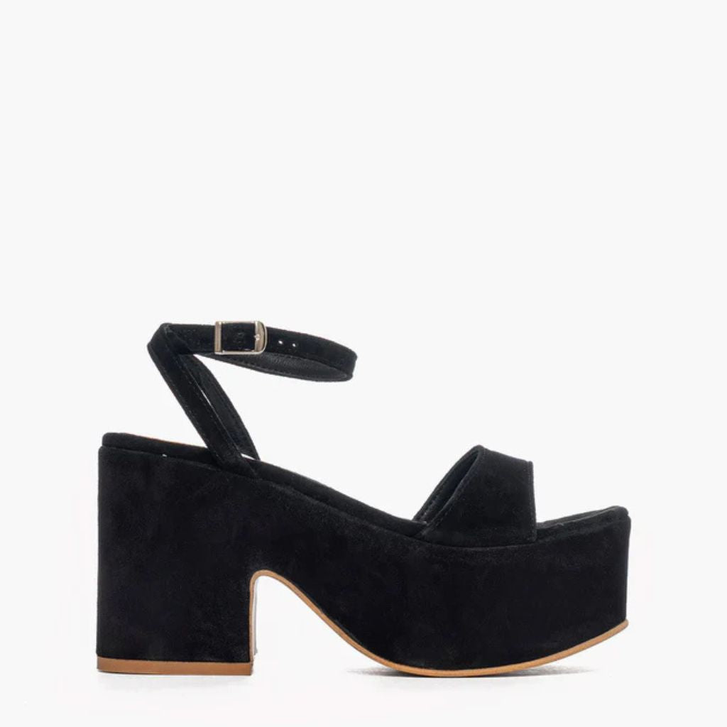 Sandalo Gagliotta in camoscio nero con zeppa alta 10.5 cm