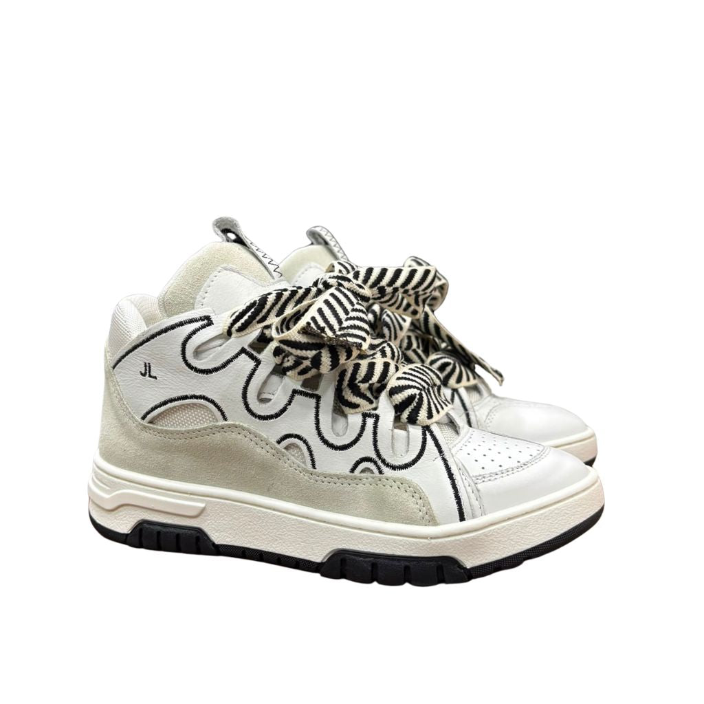 Sneaker Jammers London bianca nera con ricami onde e lacca righe