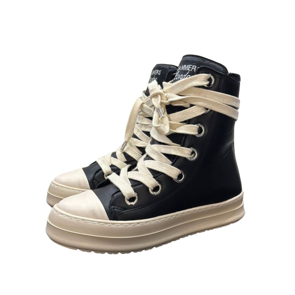 Sneaker Jammers London nera con lacci sottili fondo panna
