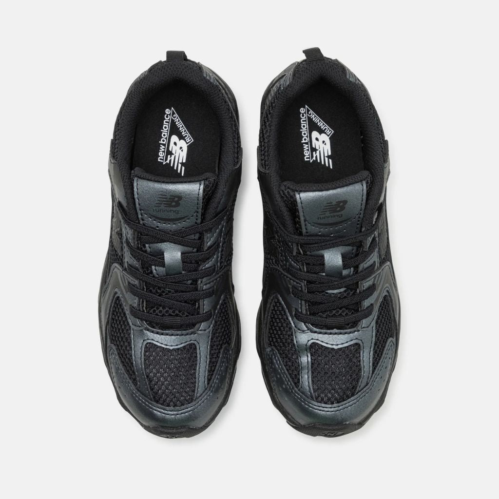 Sneaker New Balance 530 nera