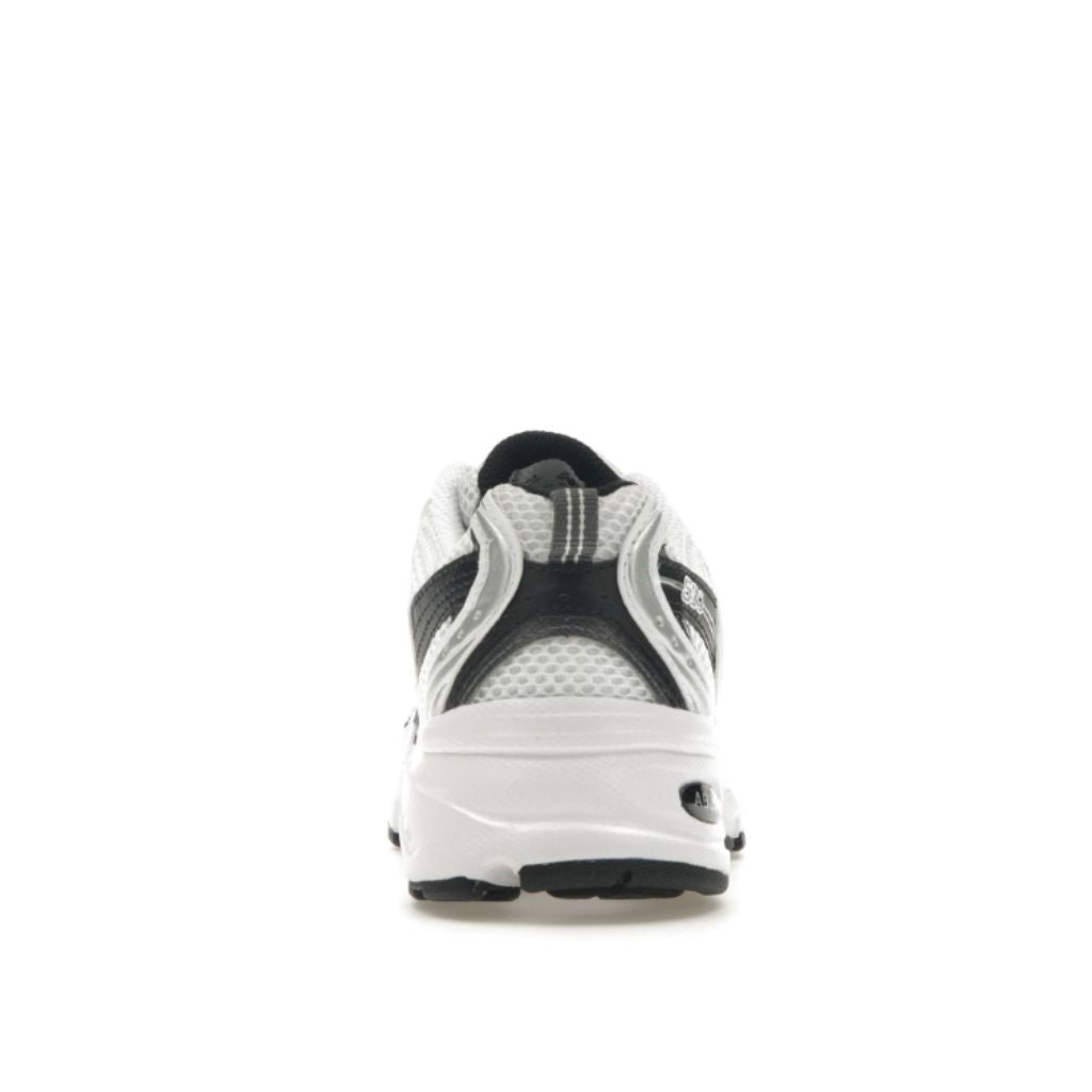 Sneaker New Balance 530 bianca nera argento