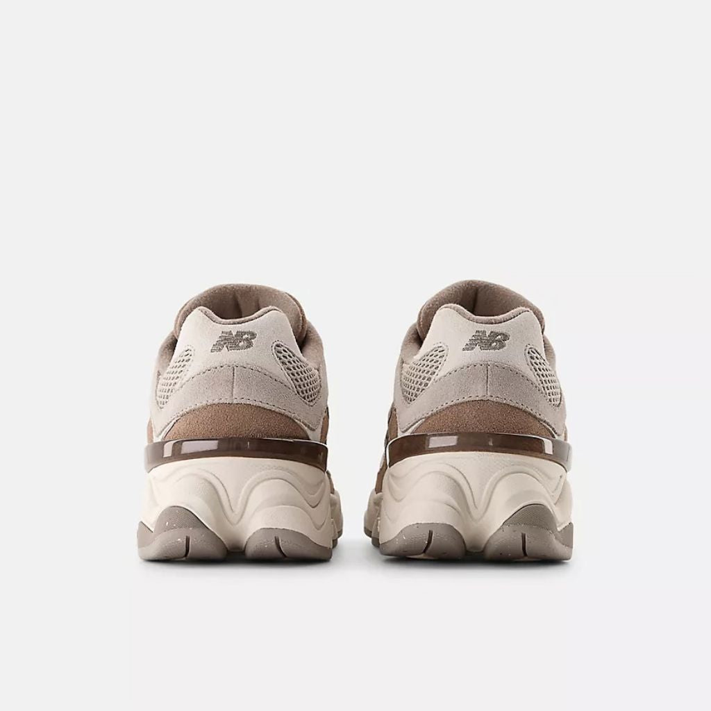 Sneaker New Balance 9060 tortora beige chunky