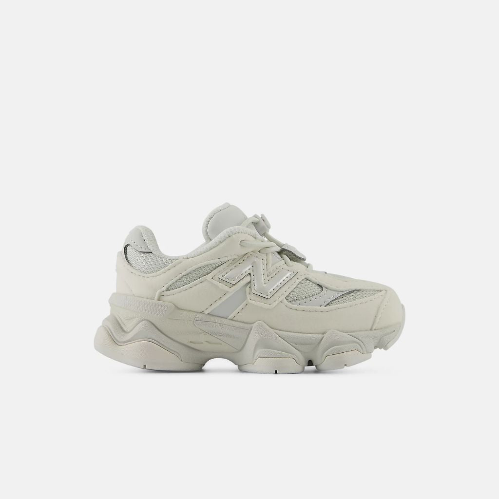 Sneaker New Balance 9060 bambino Ice Grey con intersuola ABZORB e chiusura elastica