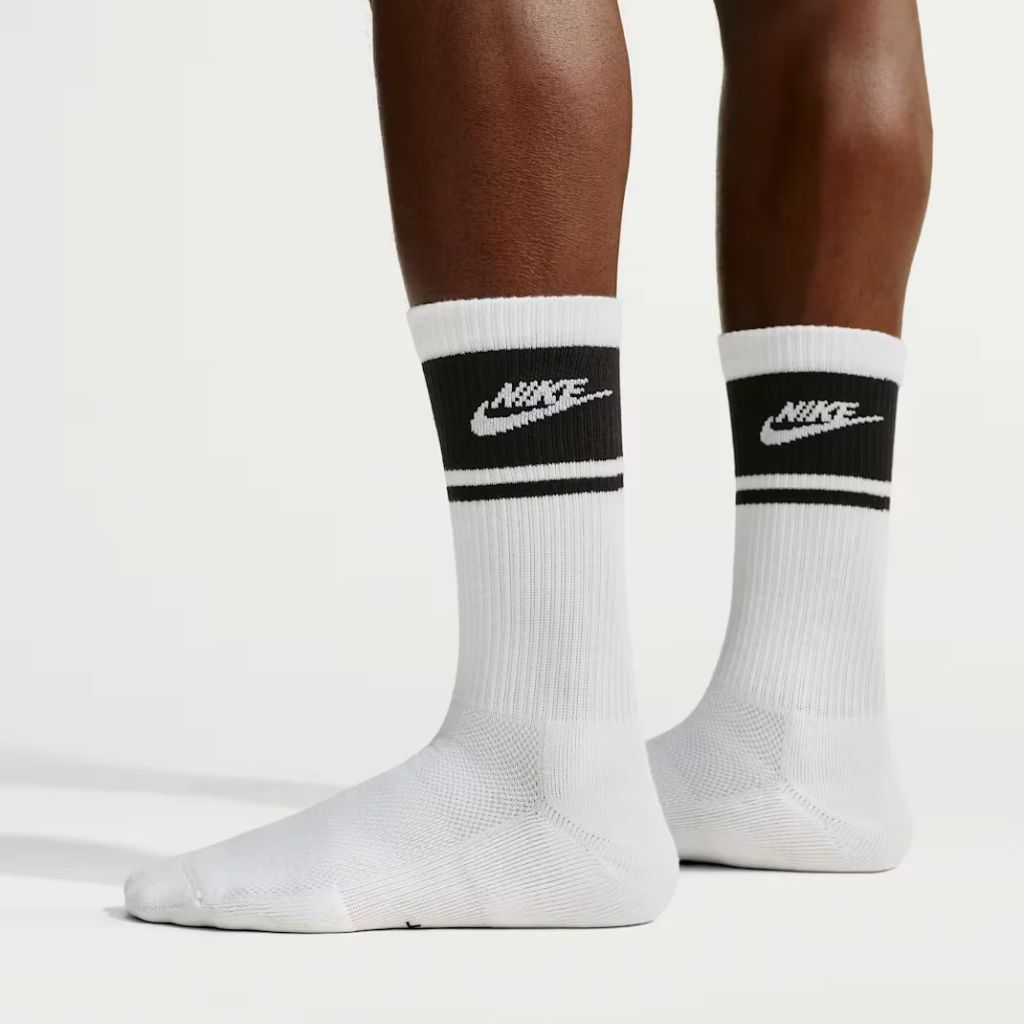 Calzini alti Nike Everyday Essential bianchi