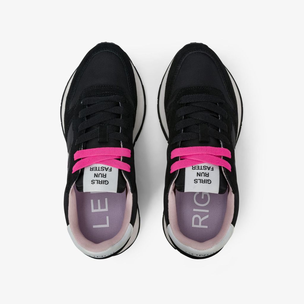 Sneaker Sun68 Ally Solid nera donna - mesh con riporti scamosciati, logo bianco e laccio fucsia