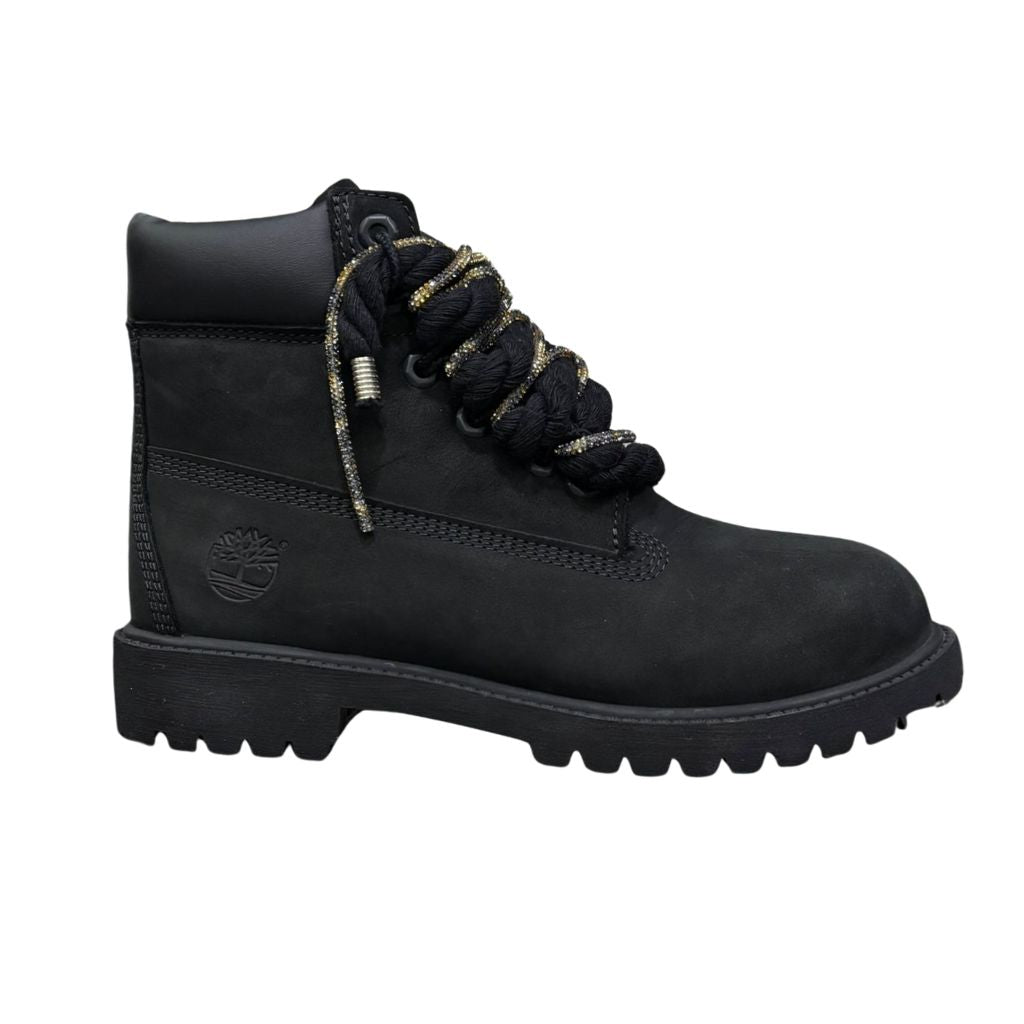 Stivale Timberland in nubuck nero con lacci a corda neri e laccio glitter.
