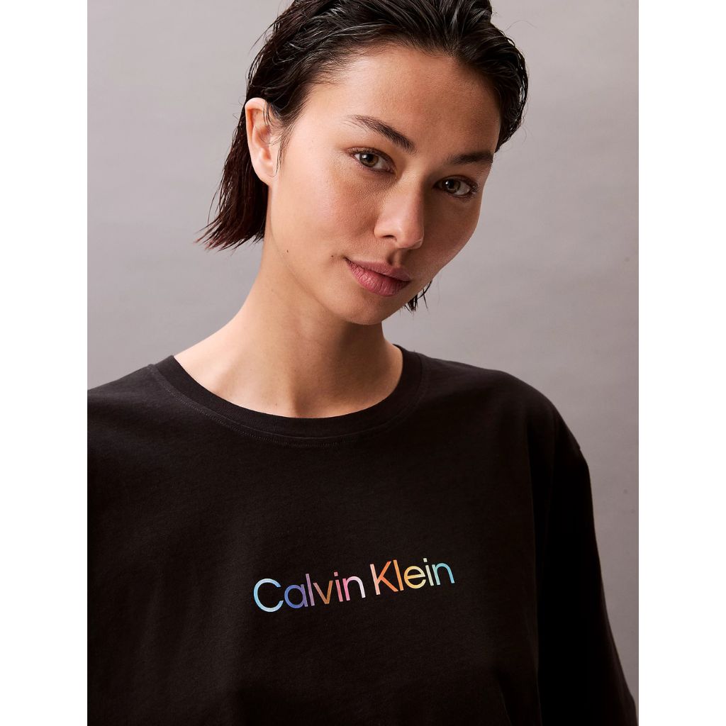 Calvin Klein T-shirt Crop Black LV00QS7470 UB1