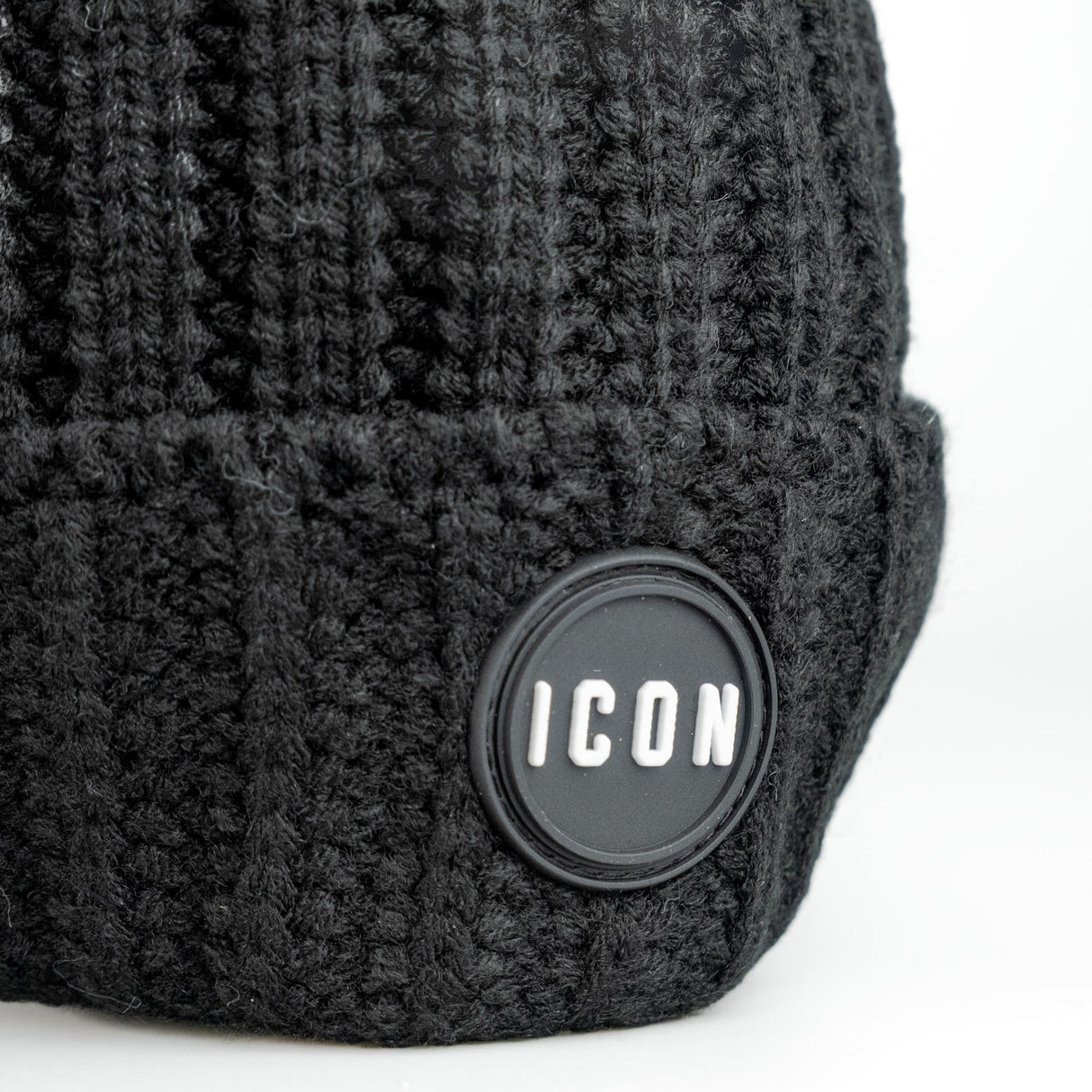 ICON Cappello Pon Pon Nero ICXF2W6A008