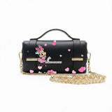 Borsa Alviero Rodriguez Chery Cuoricini Rosa con cuoricini rosa su fondo nero e un personaggio cartoon