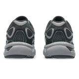 Sneaker ASICS GEL-NYC PS da bambino, tomaia multicolore con dettagli dentellati.
