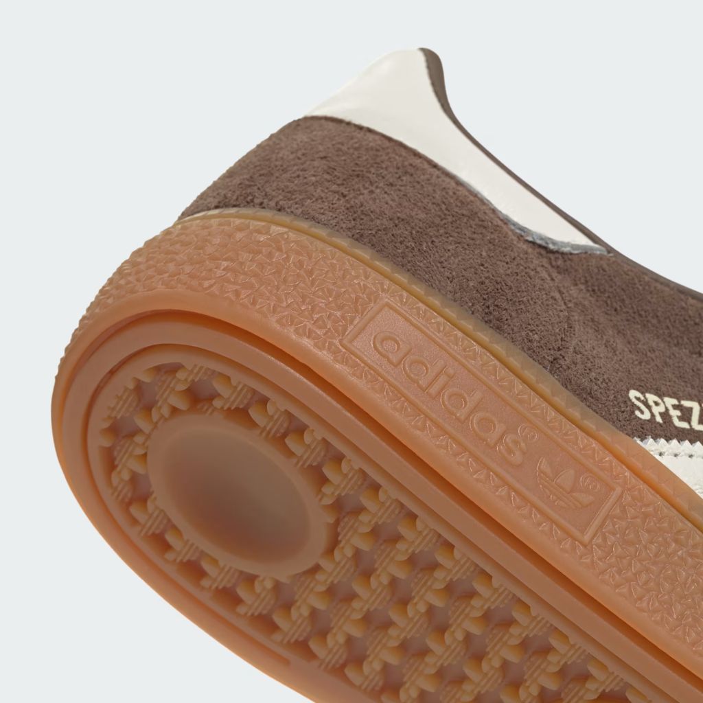 Sneaker adidas Handball Spezial marrone tortora con suola gum