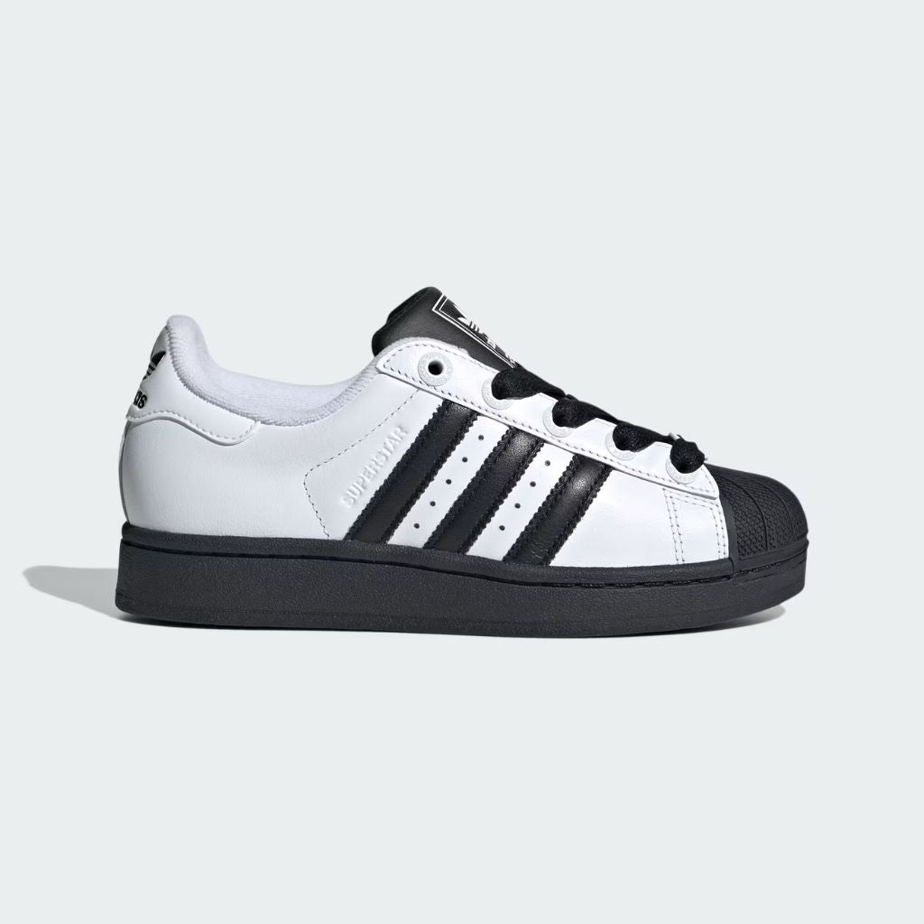 Sneaker adidas Superstar bianca e nera