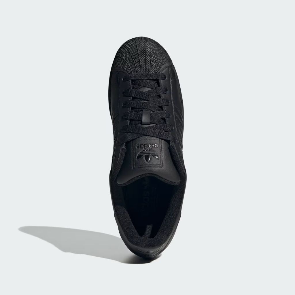 Sneaker adidas Superstar total black