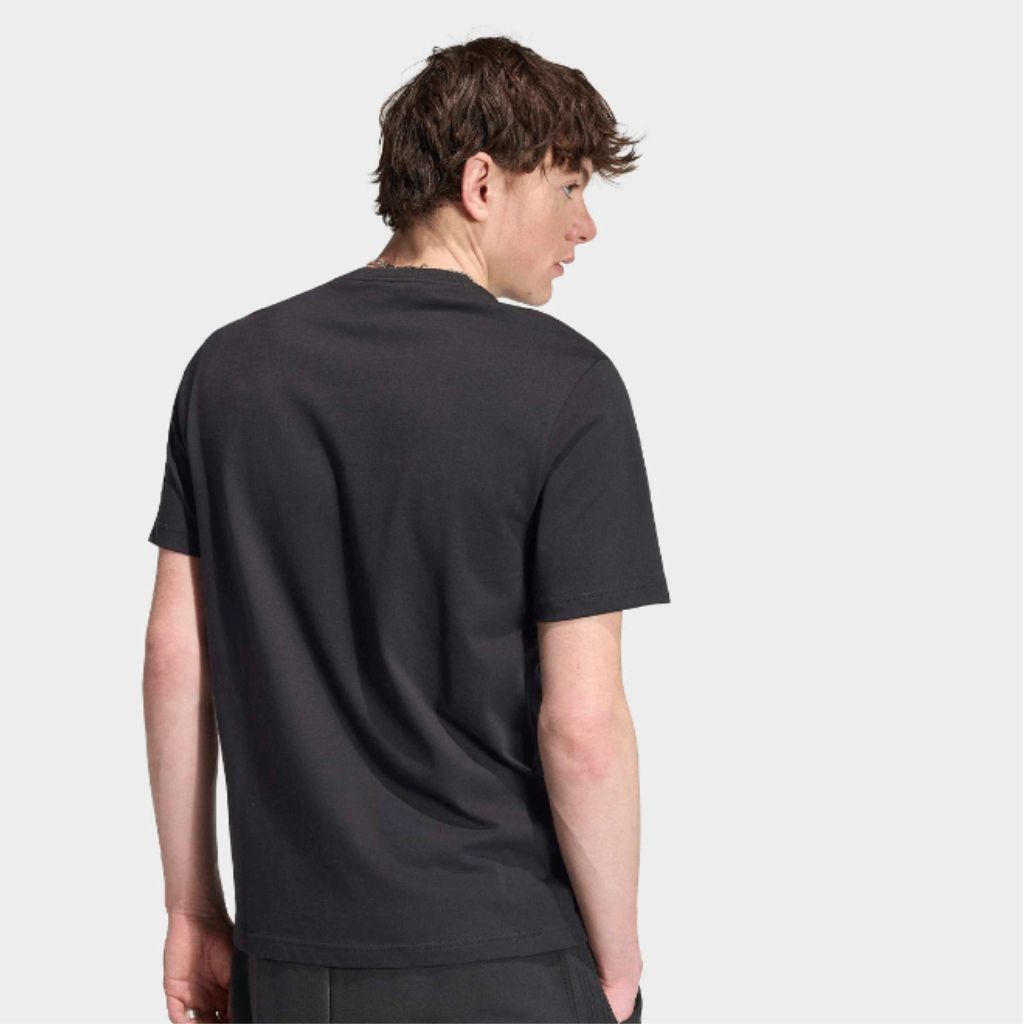 T-shirt da uomo Adidas Originals Essential nera