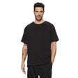 T-shirt adidas da uomo nera con logo tono su tono