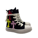 Sneaker alta Censored Croix Patch nera in tela con croci colorate e suola platform panna