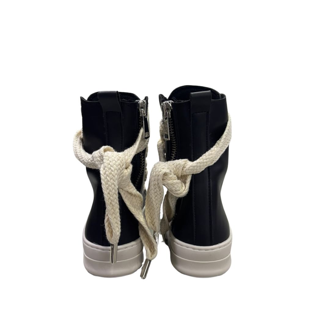 Sneakers alte unisex Censored Star 2.0 in ecopelle nera con spessi lacci oversize