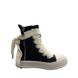Sneakers alte unisex Censored Star 2.0 in ecopelle nera con spessi lacci oversize