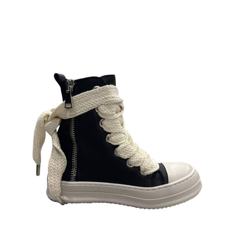 Sneakers alte unisex Censored Star 2.0 in ecopelle nera con spessi lacci oversize
