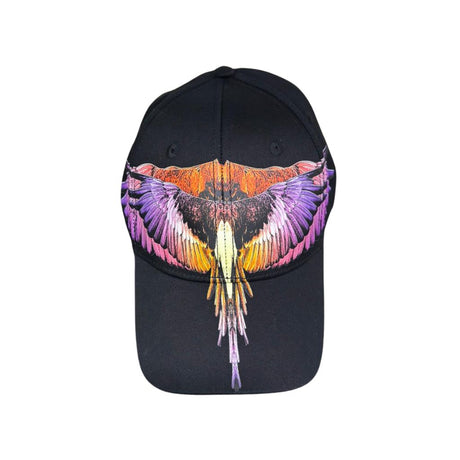 Cappello baseball County of Milan in cotone nero con stampa ali spiegate arancio e viola sul fronte.