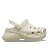 Zoccolo Crocs Classic Bae beige con suola platform e cinturino al tallone