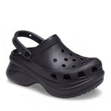 Zoccolo Crocs Classic Bae nero con suola platform e cinturino al tallone