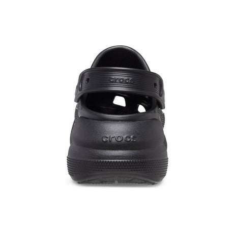 Zoccolo Crocs Classic Crush nero con suola platform arrotondata e cinturino al tallone