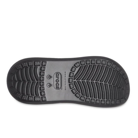 Zoccolo Crocs Classic Crush nero con suola platform arrotondata e cinturino al tallone