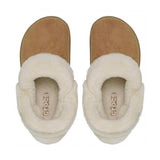 Clog Crocs cammello in finta scamosciata con colletto in ecopelliccia crema e cinturino