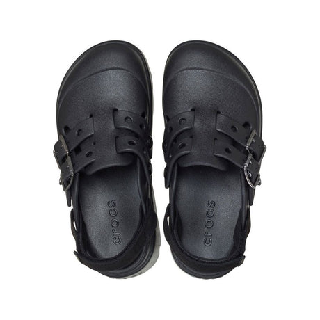Clog Crocs Loaferette nero con suola platform, due fibbie e cinturino posteriore