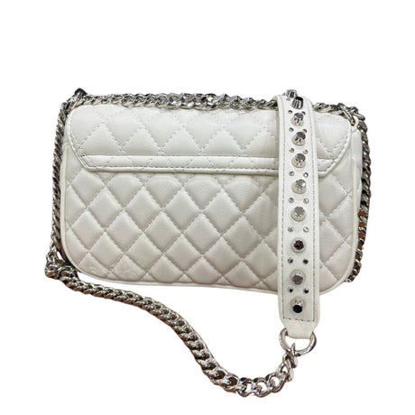 Borsa a tracolla CULT Girlschool bianca in ecopelle trapuntata con catena e borchie silver