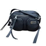 Borsa a tracolla CULT Vega nera in ecopelle bottolata con tasche esterne zip e logo silver