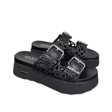 Cult Sandalo Janis 4476 nero con tomaia intrecciata, fibbie silver e suola platform 5 cm