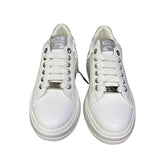 Sneakers bianche Cult in ecopelle con dettagli argento, tallone con stampa pitonata e cerniera interna. 