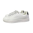 Sneakers bianche da donna Ellesse in pelle con inserti argento sul tallone, logo laterale.