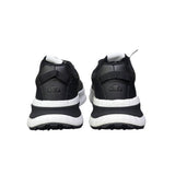 Sneakers da donna Ellesse Kelsie in mesh tecnico nero con suola chunky strutturata e lacci coordinati.
