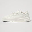 Sneakers unisex Ellesse LS914 in pelle colore bianco con lacci coordinati e logo Ellesse sulla linguetta.