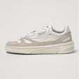 Sneakers unisex Ellesse LS914 in pelle e suede color beige con lacci coordinati e logo Ellesse sulla linguetta