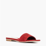 Ciabatta flat Gagliotta in camoscio rosso, design minimal, tacco basso 2 cm.