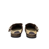 Mule Gagliotta GC in camoscio marrone, ricamo botanico, fascia pelle e maxi fibbia western, suola sughero 3 cm.