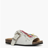 Sandalo open toe Gagliotta in camoscio ghiaccio, maxi fibbia western e frange con perline colorate, suola sughero 4 cm.